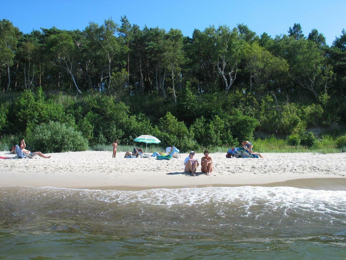 Dom Letniskowy Gnieznienska Pobierowo Villa Exteriör bild